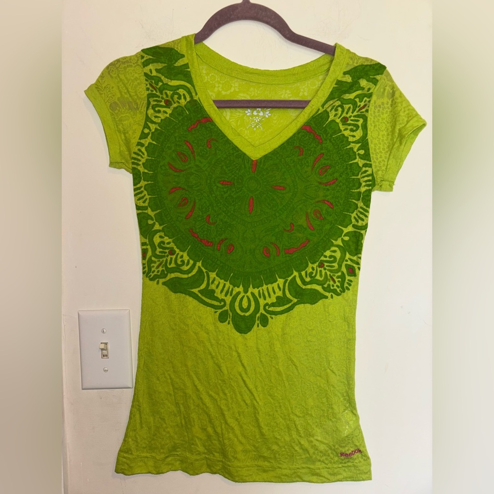 Reebok Green Graphic shirt